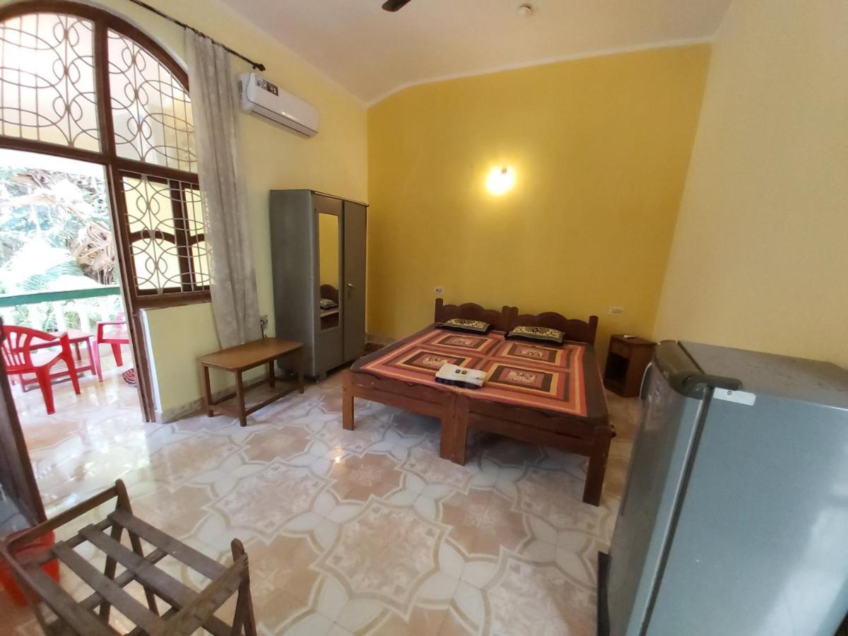 Joaquina'S Guest House Calangute Exterior foto